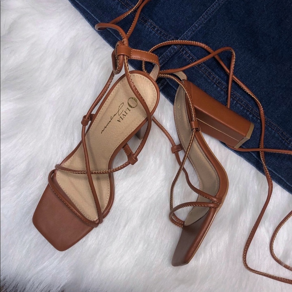 Lace up brown/tan block heels!! Just in time for spring break ☀️😍 - Picture 1 of 12
